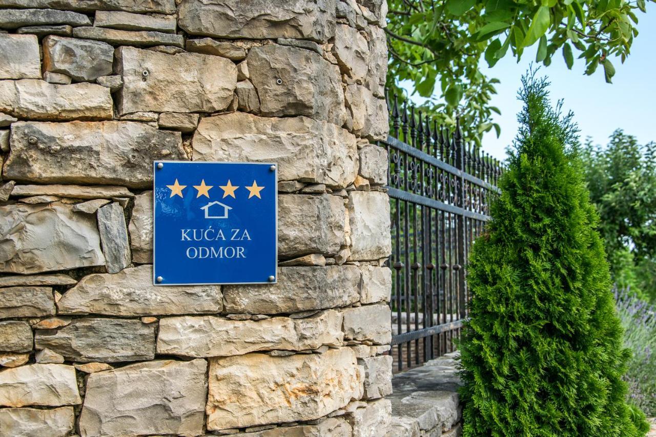 Oprtalj Villa Maria מראה חיצוני תמונה